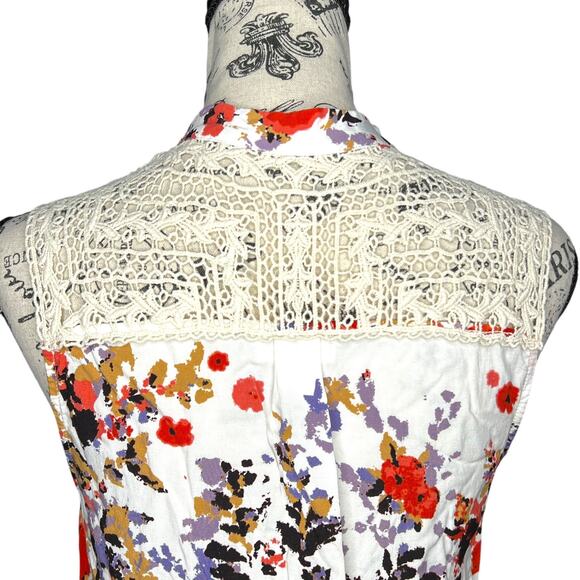 Market & Spruce SMALL Cassie Crochet Detail Top - Stitch Fix Sleeveless Blouse - Picture 6 of 11